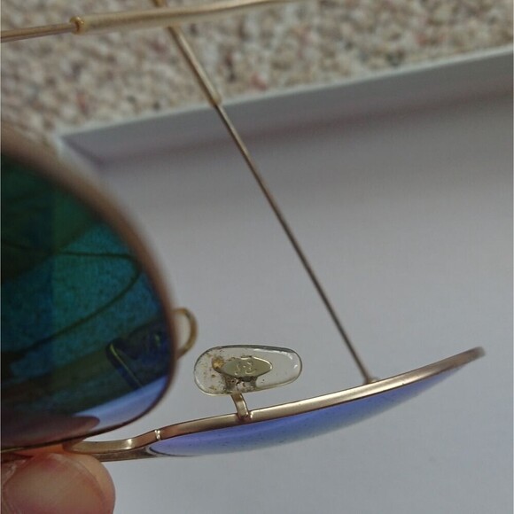 Ray Ban RB3025 112/4L 58 MM Gold, Blue Mirror Polarized Aviator - Picture 9 of 13